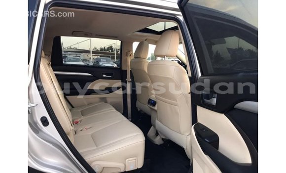 Buy Import Toyota Highlander Other Car in Import - Dubai in Al Jazirah State Buy Import Toyota Highlander Other Car in Import - Dubai in Al Jazirah State