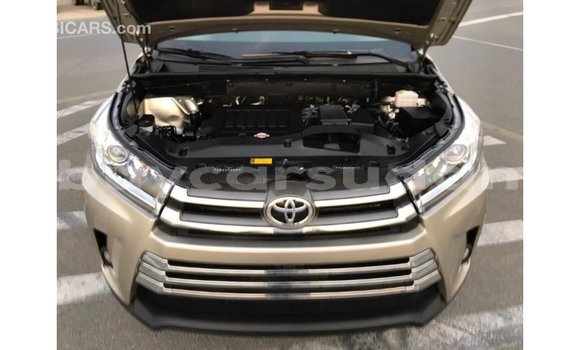 Buy Import Toyota Highlander Other Car in Import - Dubai in Al Jazirah State Buy Import Toyota Highlander Other Car in Import - Dubai in Al Jazirah State