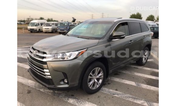 Buy Import Toyota Highlander Other Car in Import - Dubai in Al Jazirah State Buy Import Toyota Highlander Other Car in Import - Dubai in Al Jazirah State