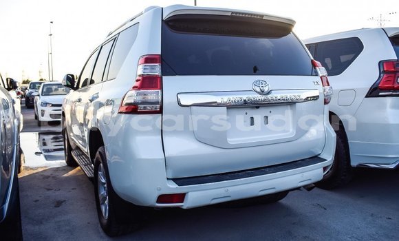 Buy Import Toyota Prado White Car in Import - Dubai in Al Jazirah State Buy Import Toyota Prado White Car in Import - Dubai in Al Jazirah State