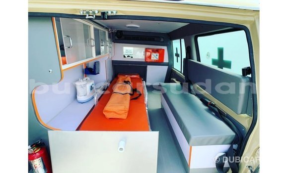 Buy Import Toyota Land Cruiser Beige Car in Import - Dubai in Al Jazirah State Buy Import Toyota Land Cruiser Beige Car in Import - Dubai in Al Jazirah State