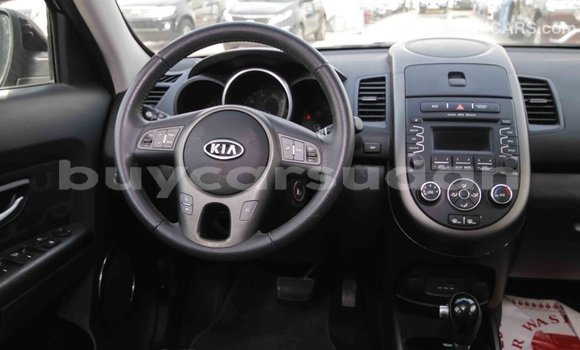 Acheter Import Voiture Kia Soul Noir à Import - Dubai, État d'Al Jazirah Acheter Import Voiture Kia Soul Noir à Import - Dubai, État d'Al Jazirah