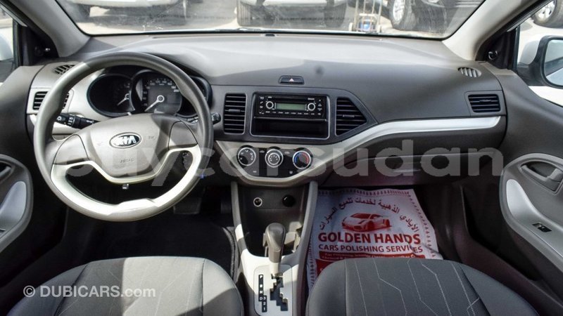 Big with watermark kia carens al jazirah state import dubai 1647