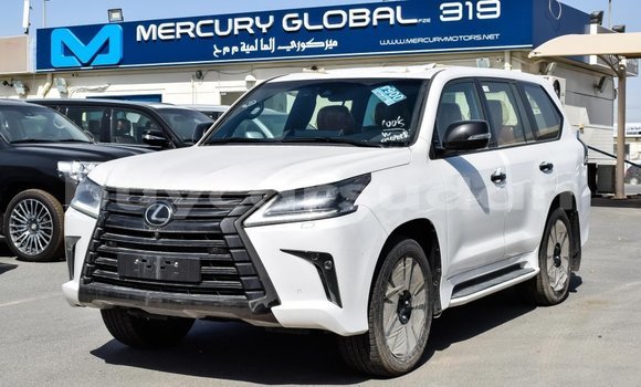 Acheter Import Voiture Lexus LX Blanc à Import - Dubai, État d'Al Jazirah Acheter Import Voiture Lexus LX Blanc à Import - Dubai, État d'Al Jazirah