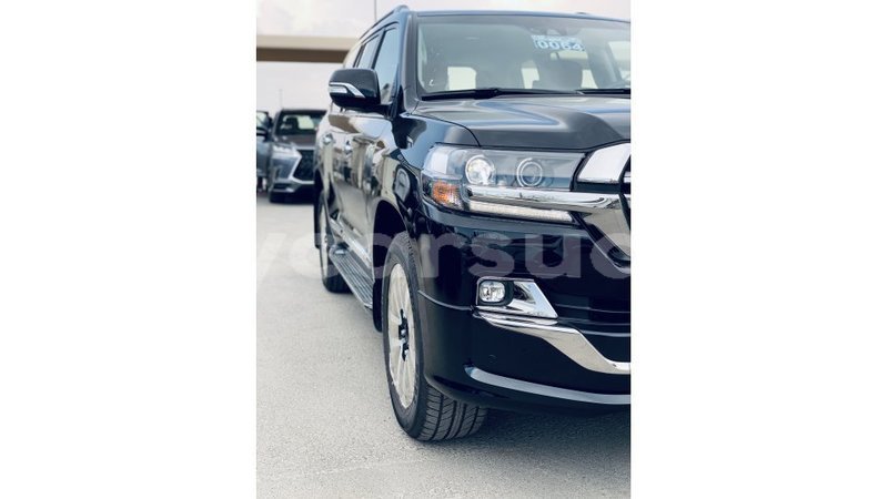 Big with watermark toyota land cruiser al jazirah state import dubai 1685