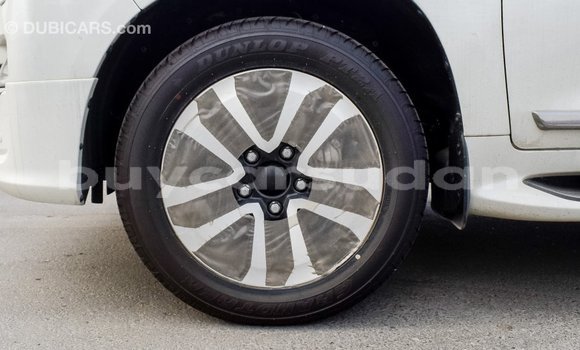 Buy Import Toyota Land Cruiser White Car in Import - Dubai in Al Jazirah State Buy Import Toyota Land Cruiser White Car in Import - Dubai in Al Jazirah State