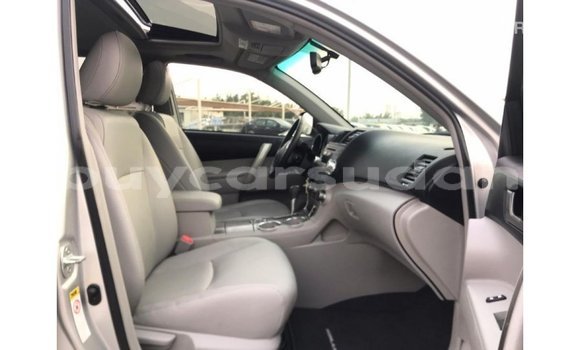 Buy Import Toyota Highlander Other Car in Import - Dubai in Al Jazirah State Buy Import Toyota Highlander Other Car in Import - Dubai in Al Jazirah State