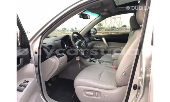 Buy Import Toyota Highlander Other Car in Import - Dubai in Al Jazirah State Buy Import Toyota Highlander Other Car in Import - Dubai in Al Jazirah State