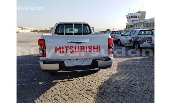 Buy Import Mitsubishi L200 White Car in Import - Dubai in Al Jazirah State Buy Import Mitsubishi L200 White Car in Import - Dubai in Al Jazirah State