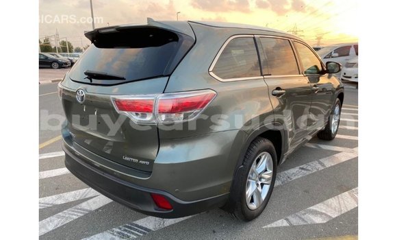 Buy Import Toyota Highlander Green Car in Import - Dubai in Al Jazirah State Buy Import Toyota Highlander Green Car in Import - Dubai in Al Jazirah State