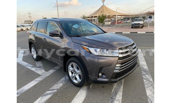 Buy Import Toyota Highlander Other Car in Import - Dubai in Al Jazirah State Buy Import Toyota Highlander Other Car in Import - Dubai in Al Jazirah State