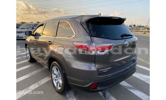 Buy Import Toyota Highlander Other Car in Import - Dubai in Al Jazirah State Buy Import Toyota Highlander Other Car in Import - Dubai in Al Jazirah State