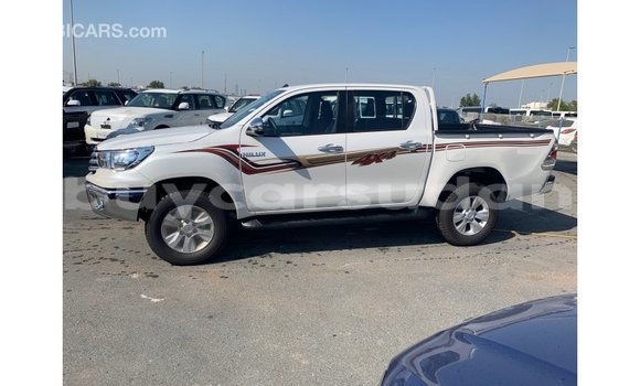 Buy Import Toyota Hilux White Car in Import - Dubai in Al Jazirah State Buy Import Toyota Hilux White Car in Import - Dubai in Al Jazirah State