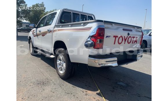 Buy Import Toyota Hilux White Car in Import - Dubai in Al Jazirah State Buy Import Toyota Hilux White Car in Import - Dubai in Al Jazirah State