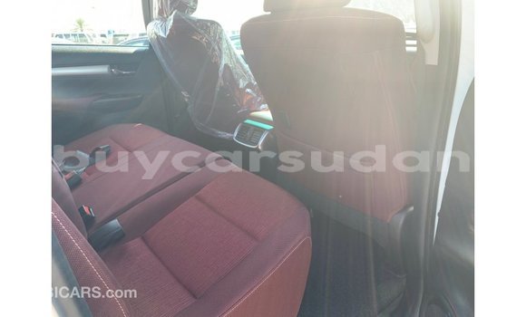 Buy Import Toyota Hilux White Car in Import - Dubai in Al Jazirah State Buy Import Toyota Hilux White Car in Import - Dubai in Al Jazirah State