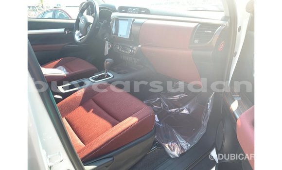 Buy Import Toyota Hilux White Car in Import - Dubai in Al Jazirah State Buy Import Toyota Hilux White Car in Import - Dubai in Al Jazirah State