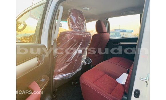Buy Import Toyota Hilux White Car in Import - Dubai in Al Jazirah State Buy Import Toyota Hilux White Car in Import - Dubai in Al Jazirah State