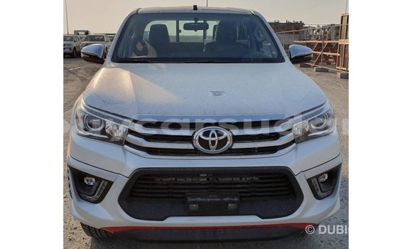 Buy Import Toyota Hilux White Car in Import - Dubai in Al Jazirah State Buy Import Toyota Hilux White Car in Import - Dubai in Al Jazirah State