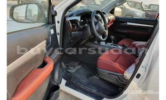 Buy Import Toyota Hilux White Car in Import - Dubai in Al Jazirah State Buy Import Toyota Hilux White Car in Import - Dubai in Al Jazirah State