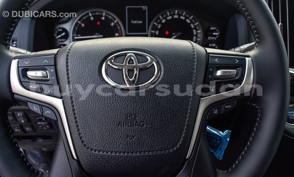 Buy Import Toyota Land Cruiser White Car in Import - Dubai in Al Jazirah State Buy Import Toyota Land Cruiser White Car in Import - Dubai in Al Jazirah State