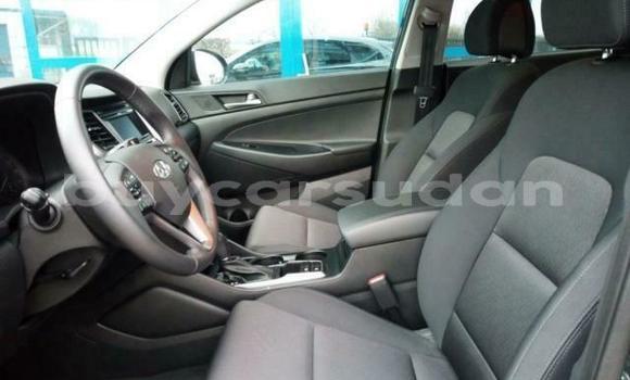 Buy Used Hyundai Tucson Red Car in Khartoum in Khartoum Buy Used Hyundai Tucson Red Car in Khartoum in Khartoum