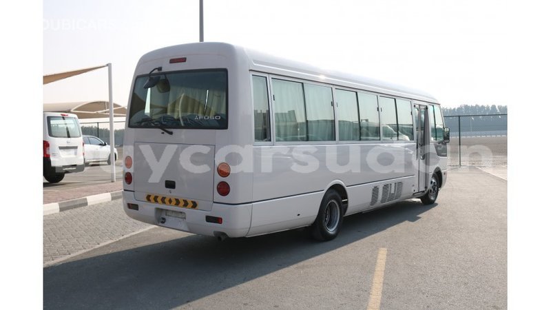 Big with watermark mitsubishi carisma al jazirah state import dubai 1788