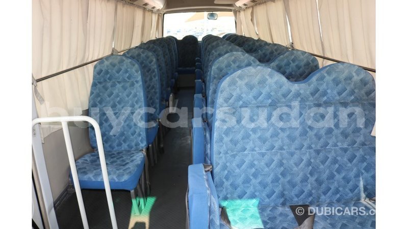 Big with watermark mitsubishi carisma al jazirah state import dubai 1788