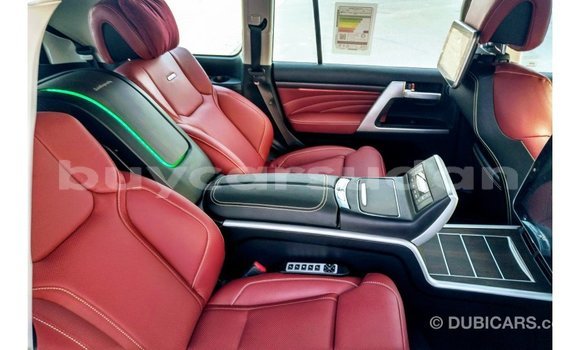 Buy Import Toyota Land Cruiser Red Car in Import - Dubai in Al Jazirah State Buy Import Toyota Land Cruiser Red Car in Import - Dubai in Al Jazirah State