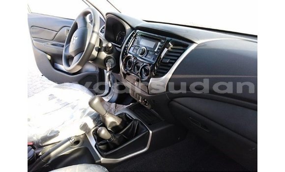 Acheter Import Voiture Mitsubishi L200 Blanc à Import - Dubai, État d'Al Jazirah Acheter Import Voiture Mitsubishi L200 Blanc à Import - Dubai, État d'Al Jazirah