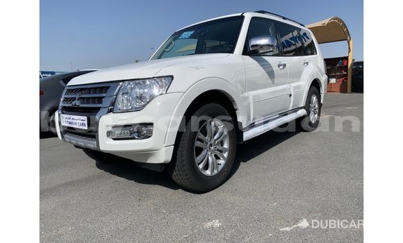 Buy Import Mitsubishi Pajero White Car in Import - Dubai in Al Jazirah State Buy Import Mitsubishi Pajero White Car in Import - Dubai in Al Jazirah State