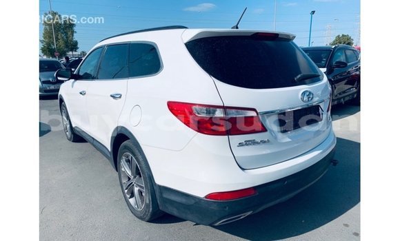 Buy Import Hyundai Santa Fe White Car in Import - Dubai in Al Jazirah State Buy Import Hyundai Santa Fe White Car in Import - Dubai in Al Jazirah State