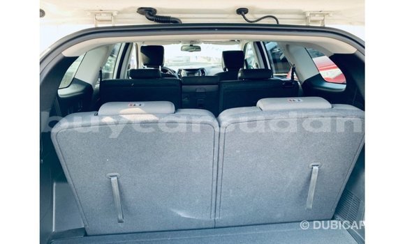 Buy Import Hyundai Santa Fe White Car in Import - Dubai in Al Jazirah State Buy Import Hyundai Santa Fe White Car in Import - Dubai in Al Jazirah State