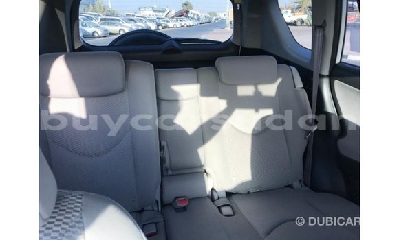Buy Import Toyota HiAce White Truck in Import - Dubai in Al Jazirah State Buy Import Toyota HiAce White Truck in Import - Dubai in Al Jazirah State