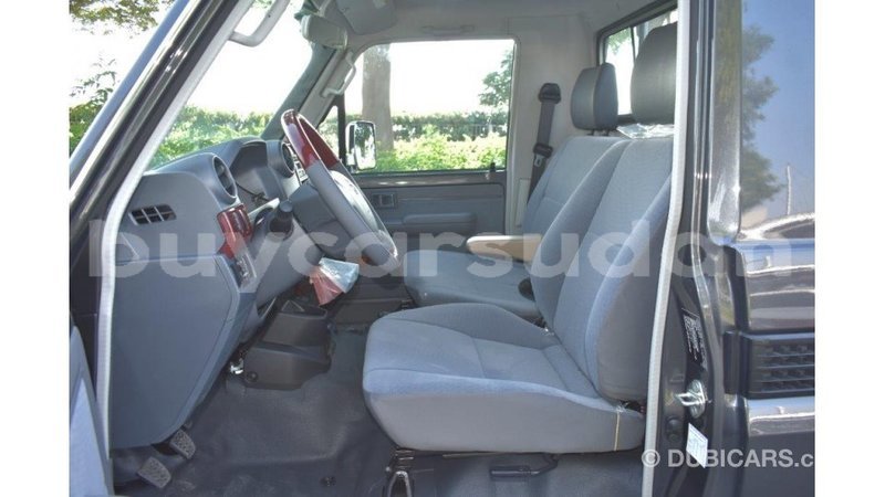 Big with watermark toyota land cruiser al jazirah state import dubai 1809