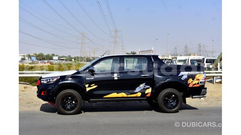Big with watermark toyota hilux al jazirah state import dubai 1810