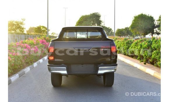Acheter Import Voiture Toyota Hilux Noir à Import - Dubai, État d'Al Jazirah Acheter Import Voiture Toyota Hilux Noir à Import - Dubai, État d'Al Jazirah