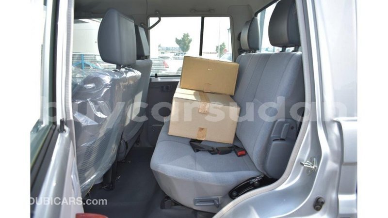 Big with watermark toyota land cruiser al jazirah state import dubai 1815