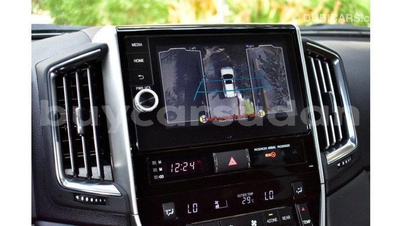 Big with watermark toyota land cruiser al jazirah state import dubai 1817