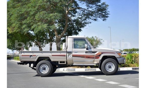 Acheter Import Voiture Toyota Land Cruiser Autre à Import - Dubai, État d'Al Jazirah Acheter Import Voiture Toyota Land Cruiser Autre à Import - Dubai, État d'Al Jazirah
