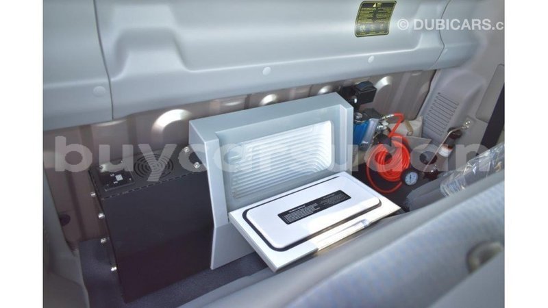 Big with watermark toyota land cruiser al jazirah state import dubai 1818