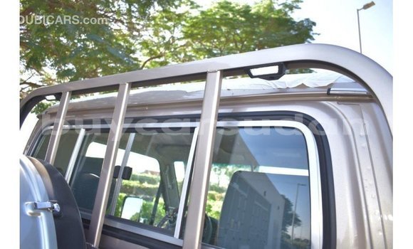 Acheter Import Voiture Toyota Land Cruiser Autre à Import - Dubai, État d'Al Jazirah Acheter Import Voiture Toyota Land Cruiser Autre à Import - Dubai, État d'Al Jazirah