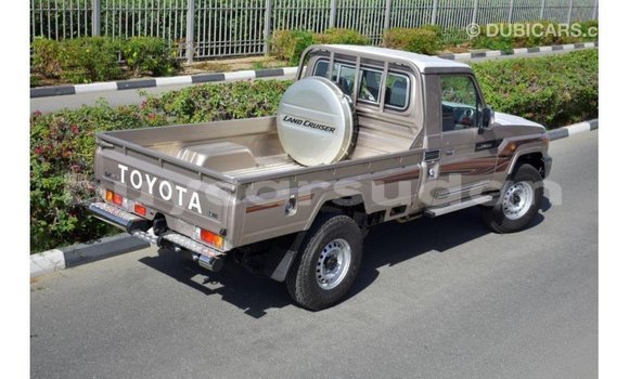 Acheter Import Voiture Toyota Land Cruiser Autre à Import - Dubai, État d'Al Jazirah Acheter Import Voiture Toyota Land Cruiser Autre à Import - Dubai, État d'Al Jazirah