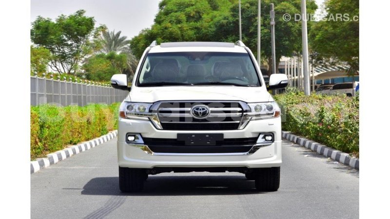 Big with watermark toyota land cruiser al jazirah state import dubai 1821
