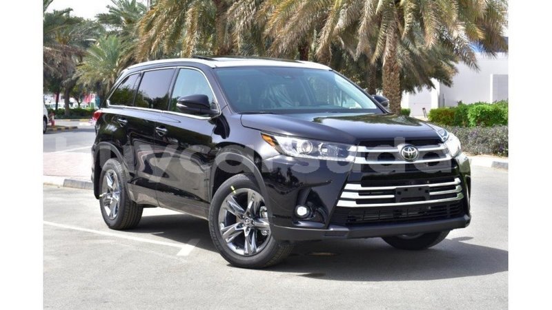 Big with watermark toyota highlander al jazirah state import dubai 1824