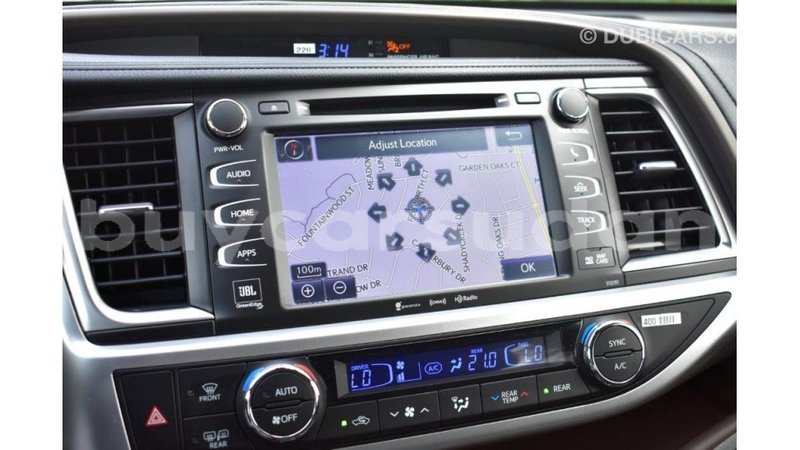 Big with watermark toyota highlander al jazirah state import dubai 1824