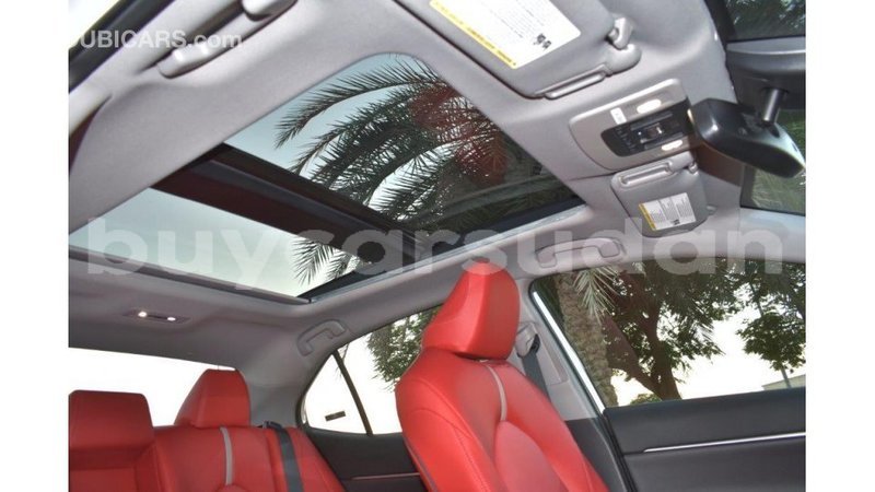 Big with watermark toyota camry al jazirah state import dubai 1825