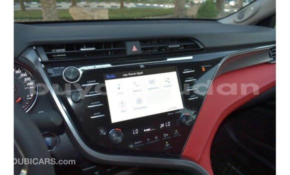 Acheter Import Voiture Toyota Camry Blanc à Import - Dubai, État d'Al Jazirah Acheter Import Voiture Toyota Camry Blanc à Import - Dubai, État d'Al Jazirah