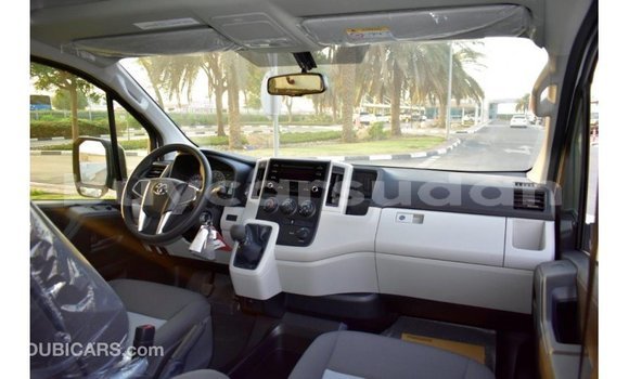 Buy Import Toyota Hiace White Car in Import - Dubai in Al Jazirah State Buy Import Toyota Hiace White Car in Import - Dubai in Al Jazirah State