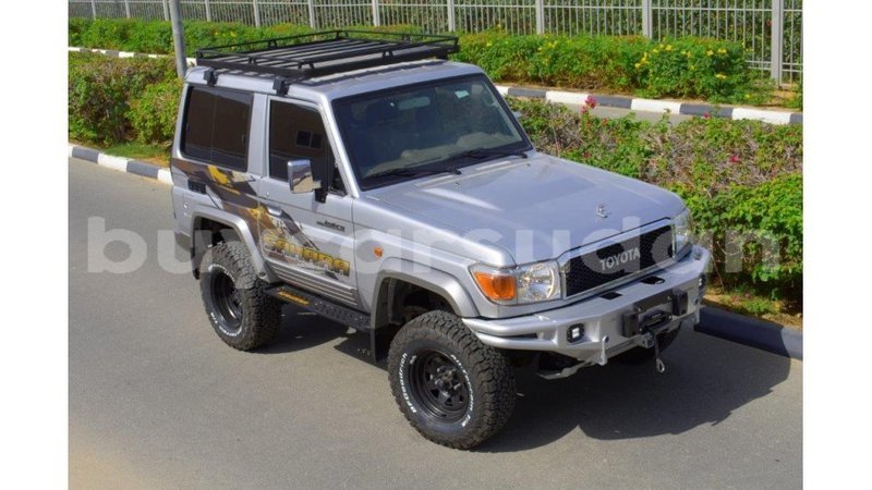 Big with watermark toyota land cruiser al jazirah state import dubai 1828