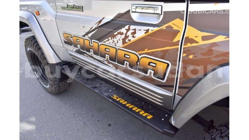 Big with watermark toyota land cruiser al jazirah state import dubai 1828